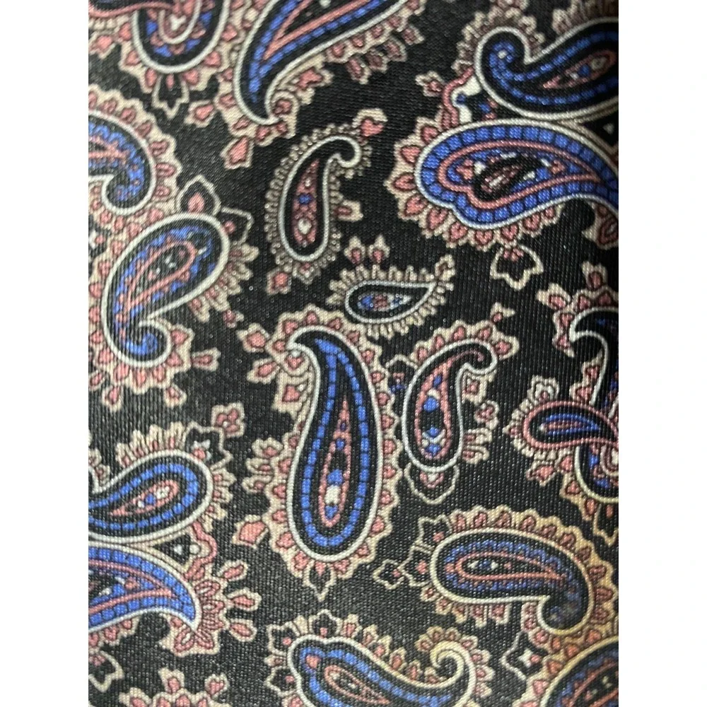 Vintage Etienne Aigner Men's Neck Tie Silk Bold Black Blue Paisley Formal Dress - Picture 2 of 5